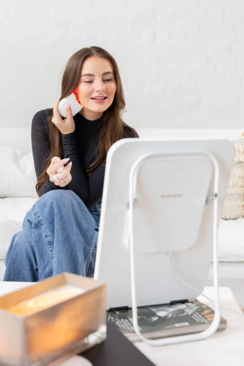 Swan Smart Mirror Cleo - Image 5